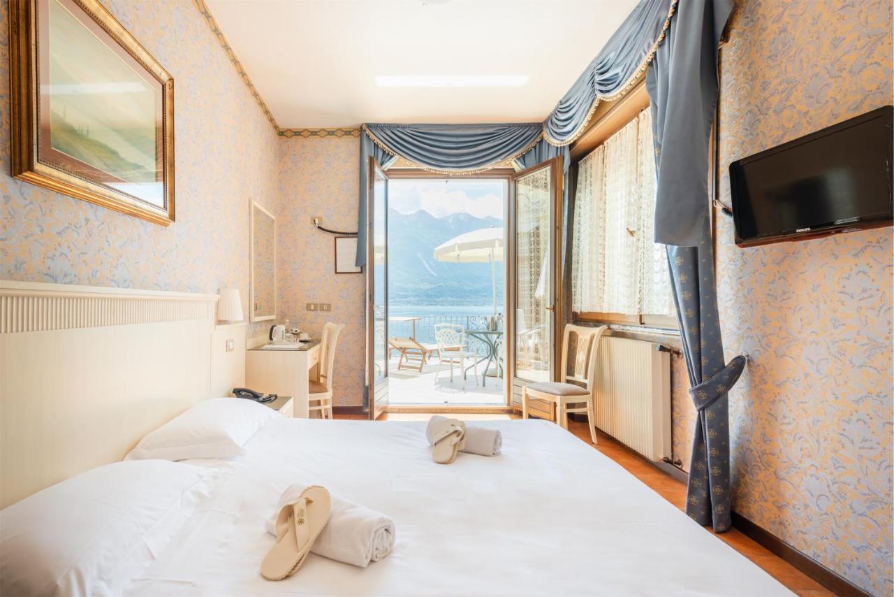Double Room Balcony Lake View