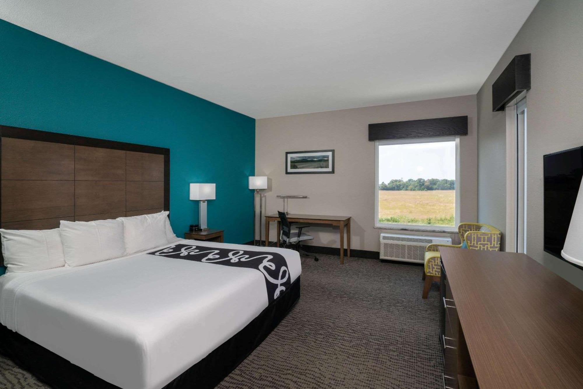 King Room - Mobility Access/Non-Smoking