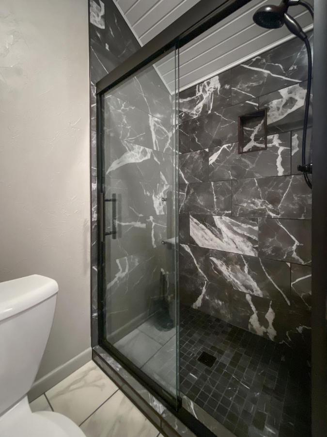 King Suite Spa Bath