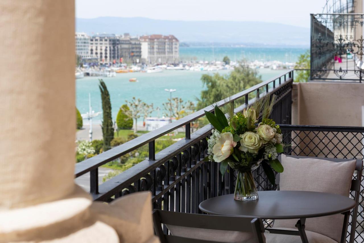 Classic Double Room Shower Balcony