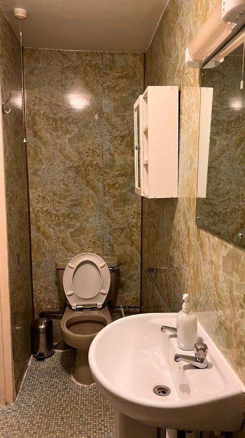 Twin Room Private Bathroom