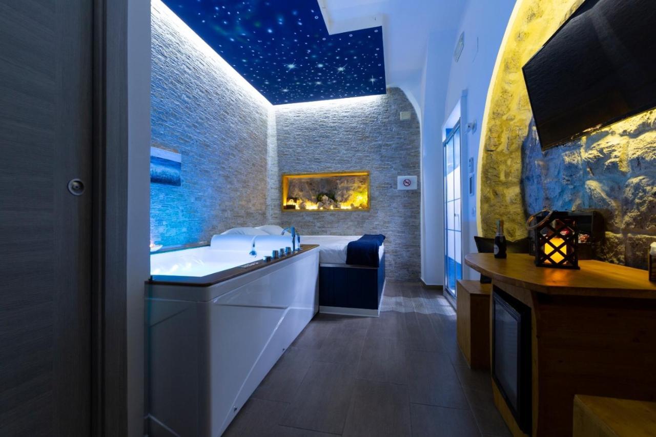 King Room Spa Bath