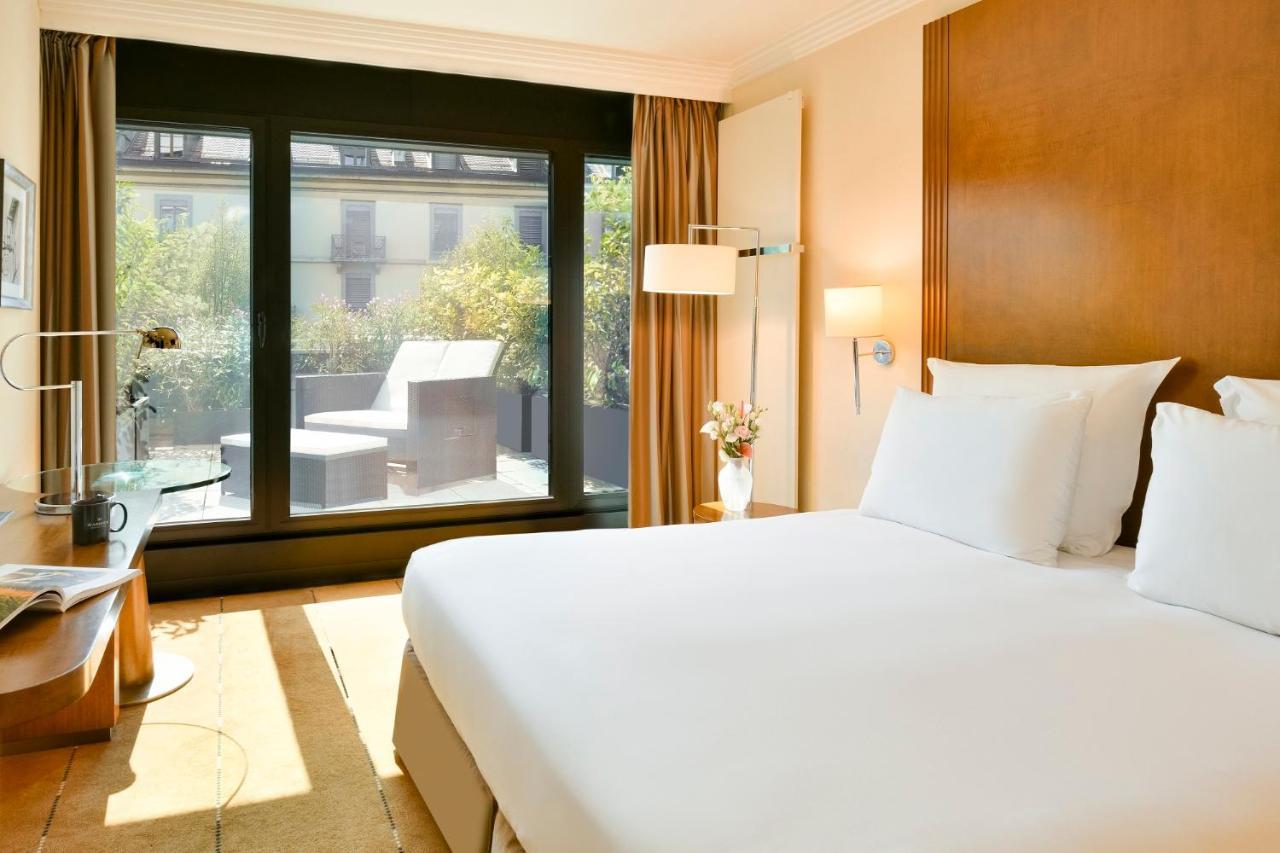 Classic Terrace Room