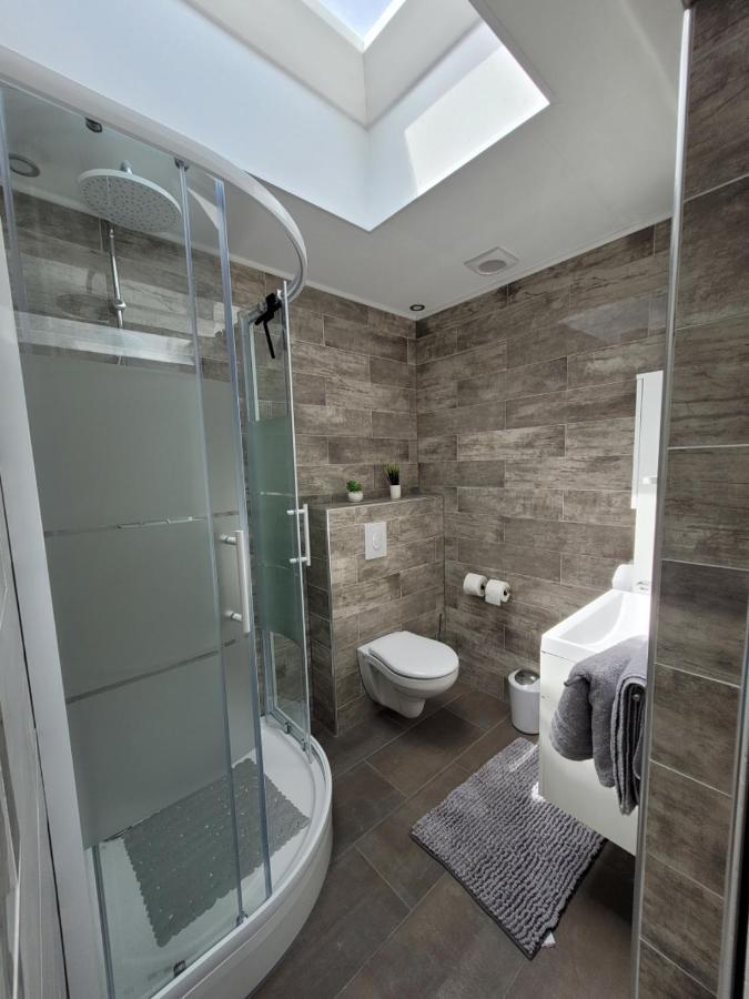 Triple Room Private Bathroom