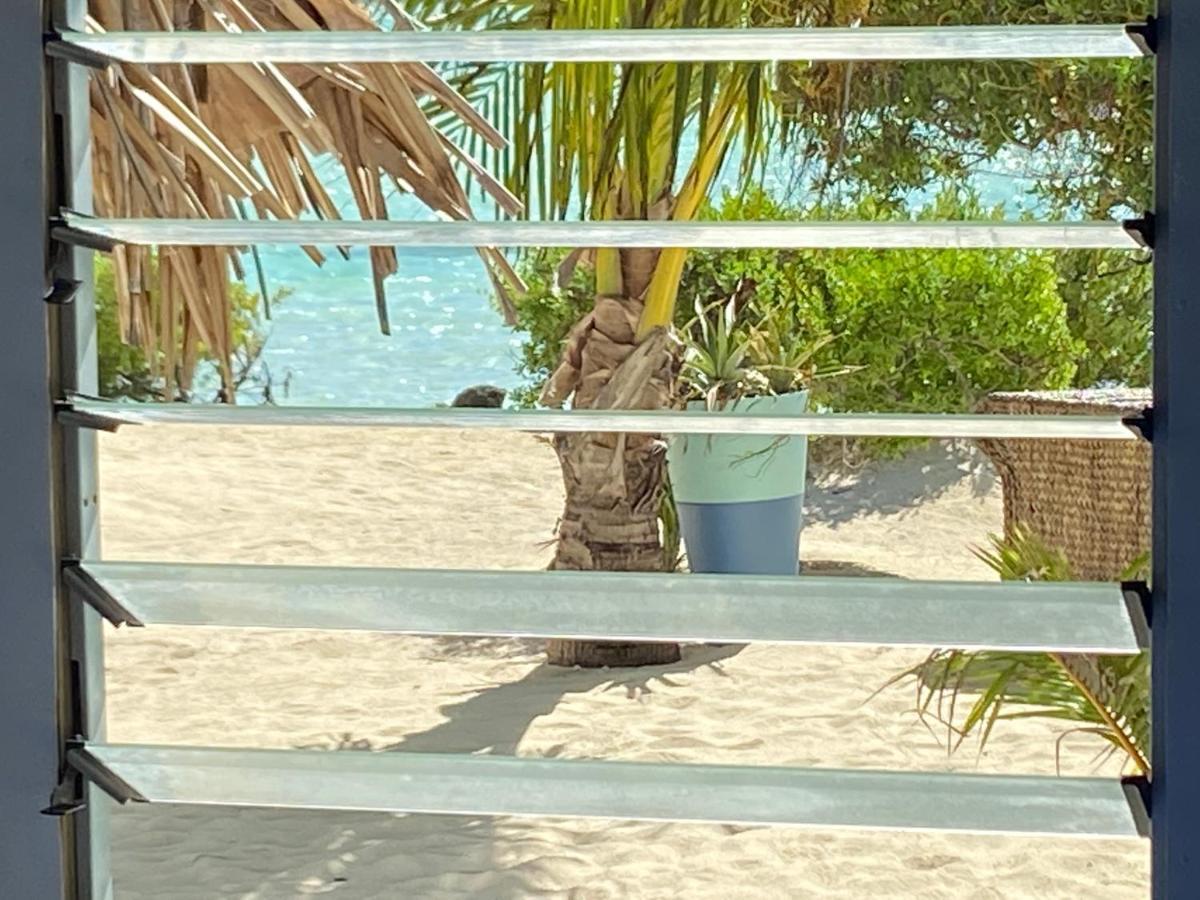 Bungalow Beach Front