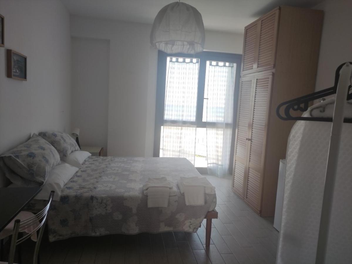 Double or Twin Room Private Bathroom