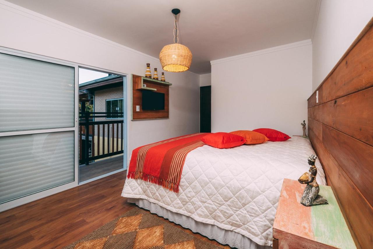 Quarto Deluxe com Cama de Casal ou 2 de Solteiro e Banheira de Hidromassagem