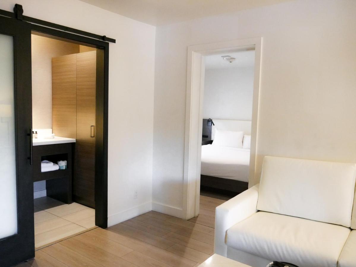 Junior Suite One King