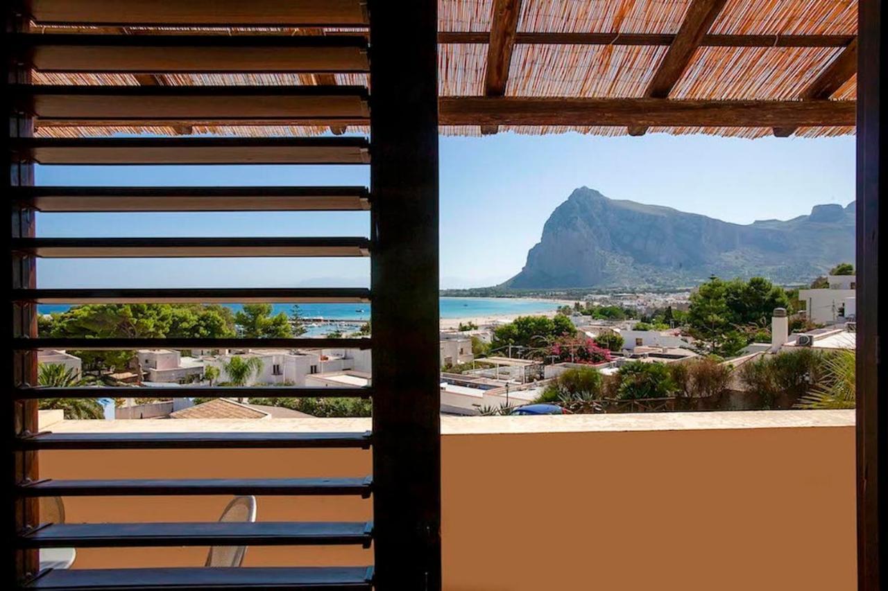 One-Bedroom Apartment Sea View