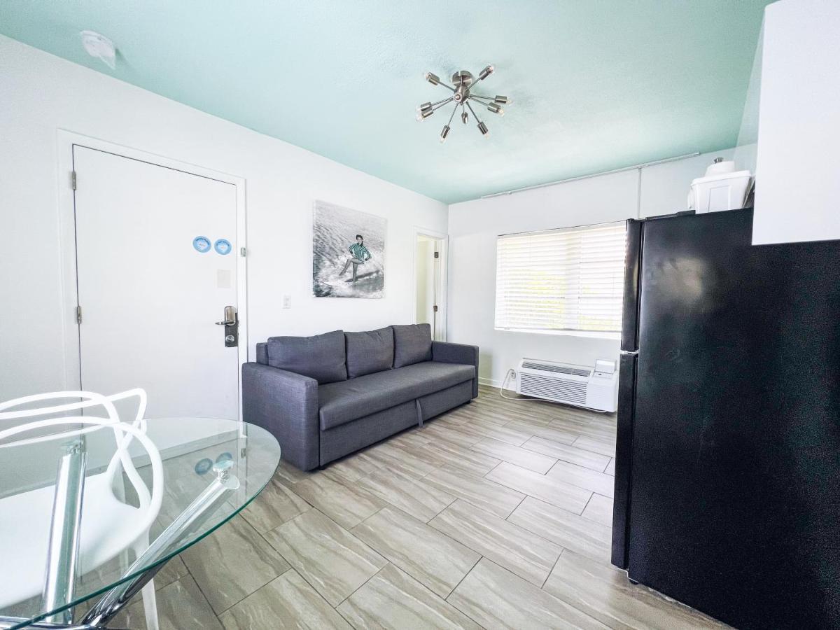 One-Bedroom King Suite