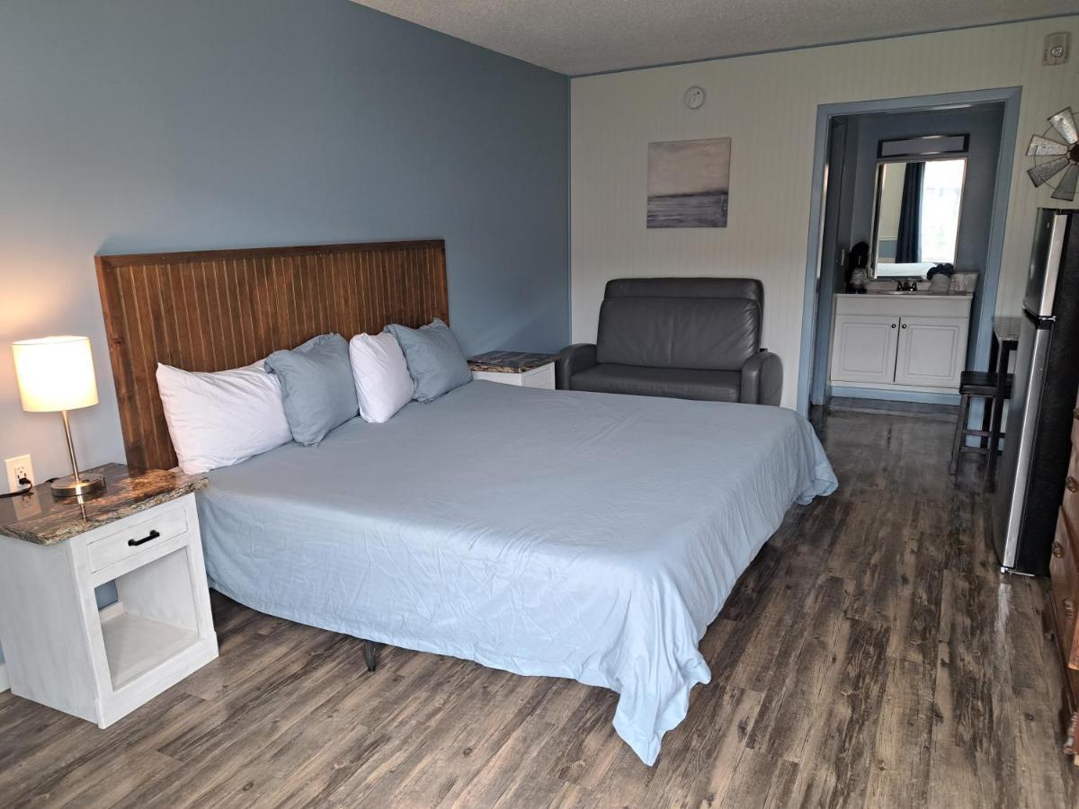 Standard King Room