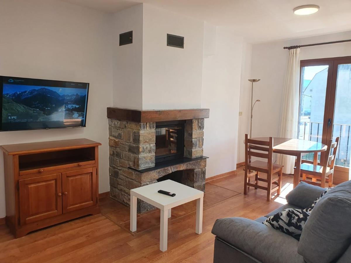 Habitación de matrimonio con salón