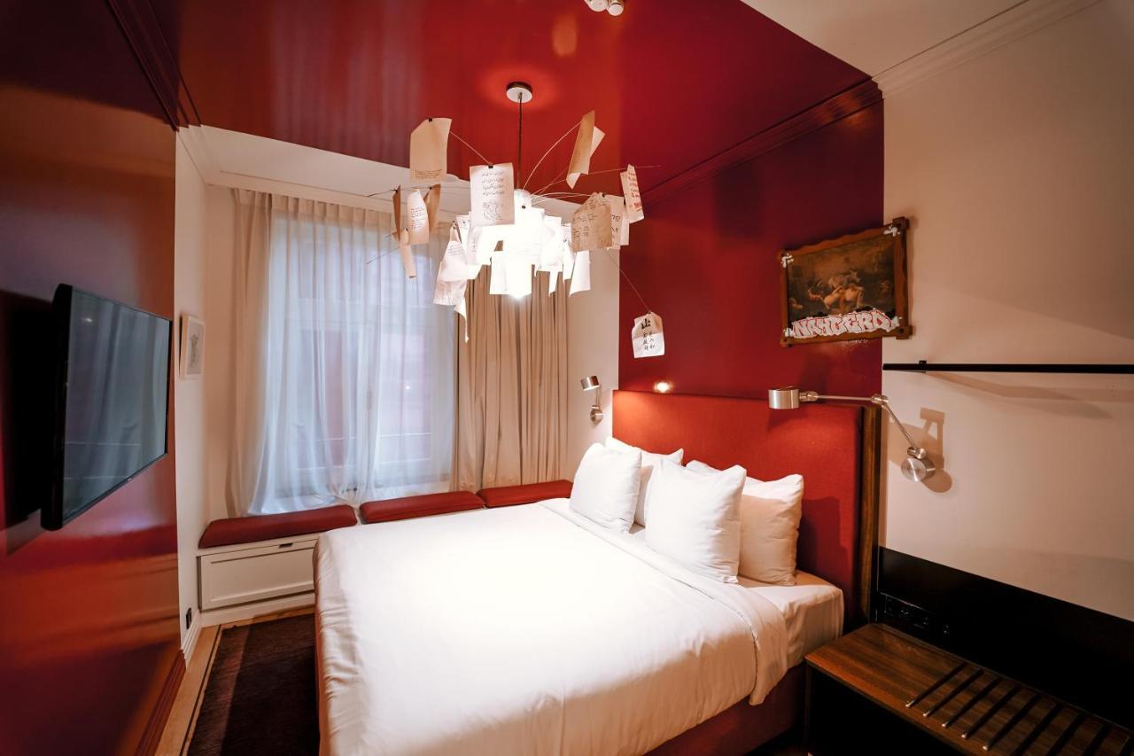 Standard Double or Queen Room