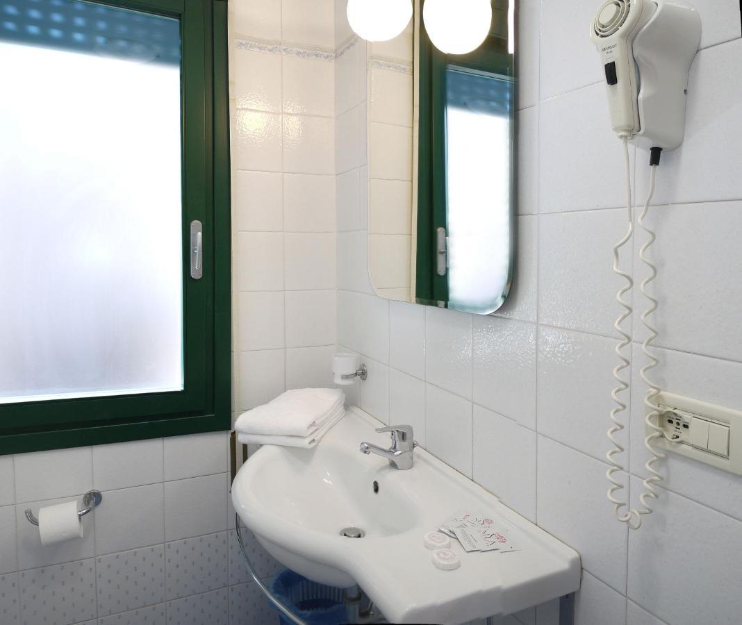 Double or Twin Room Balcony