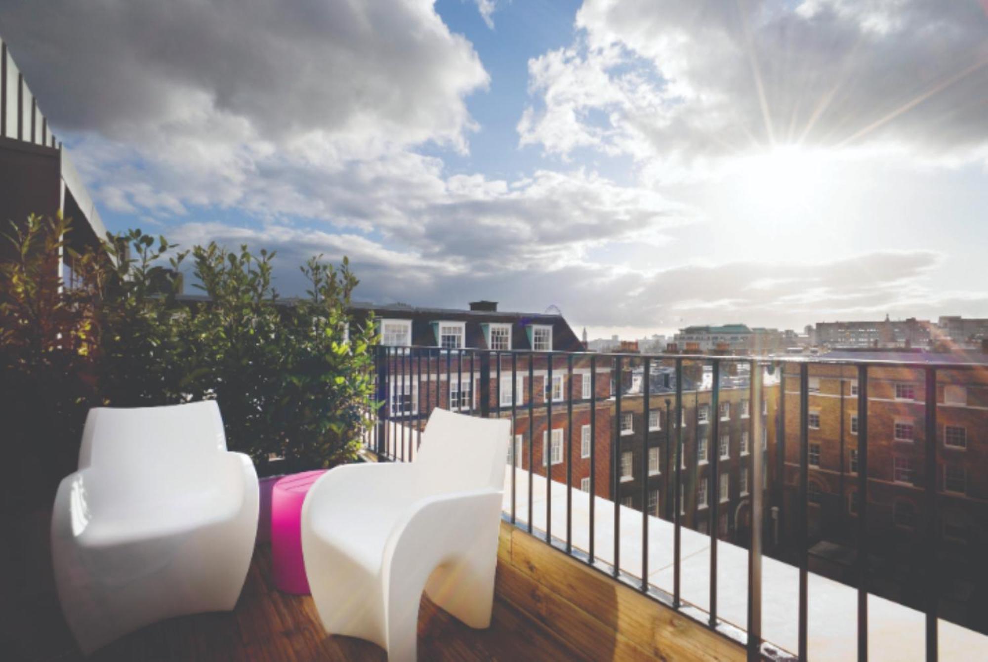 Deluxe King Room with Balcony,1419934185:JPEG