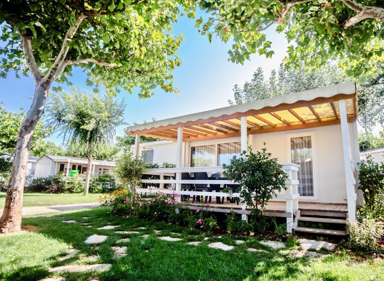 Mobile Home Three Bedrooms Two Bathrooms,1295969431:JPEG