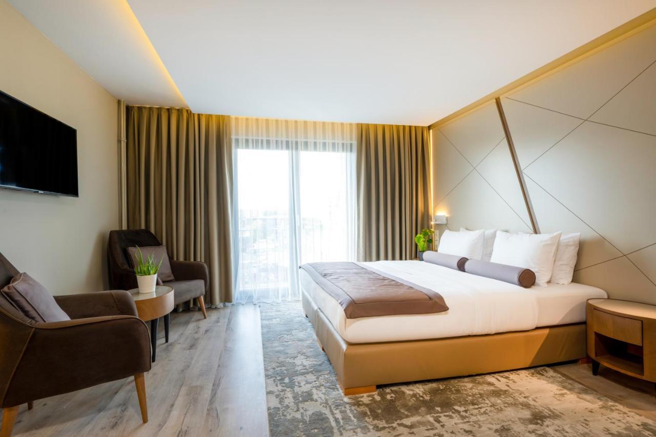 Prime Room