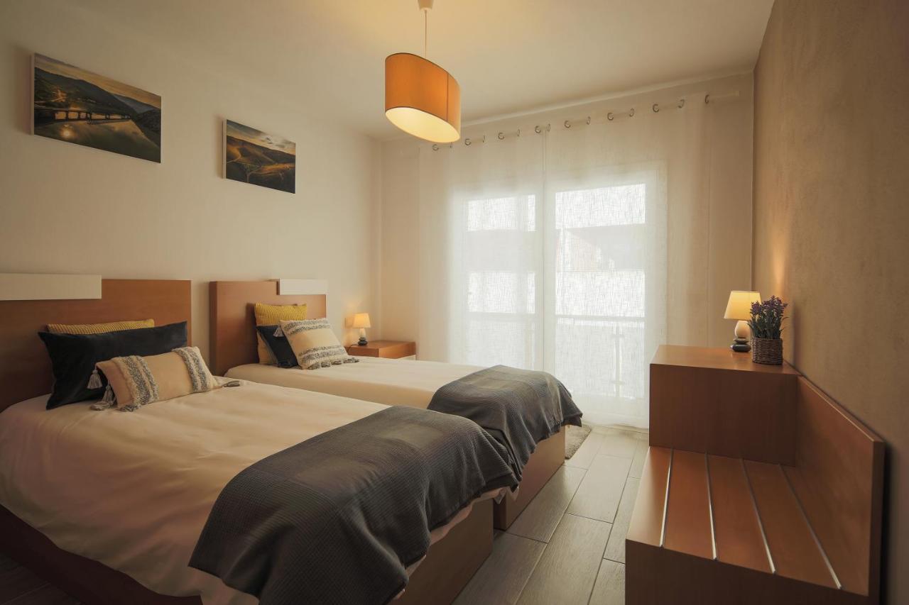 Quarto Twin com Casa de Banho Privativa