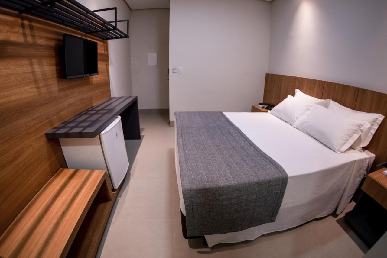 Quarto Individual