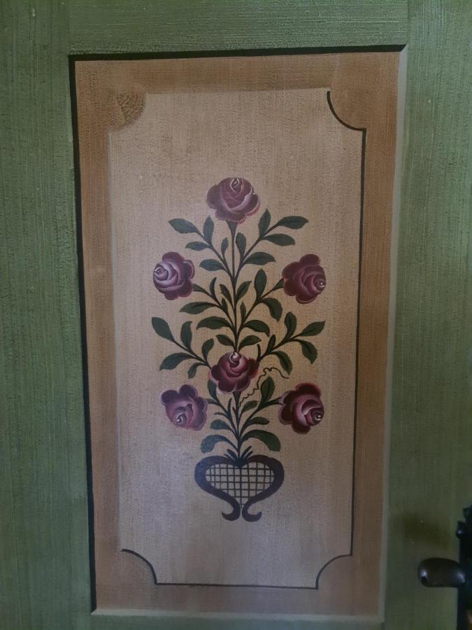 Single Room Shared Shower Toilet