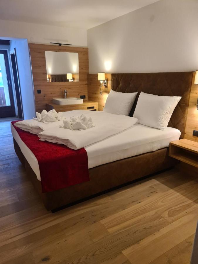 Basic Triple Room