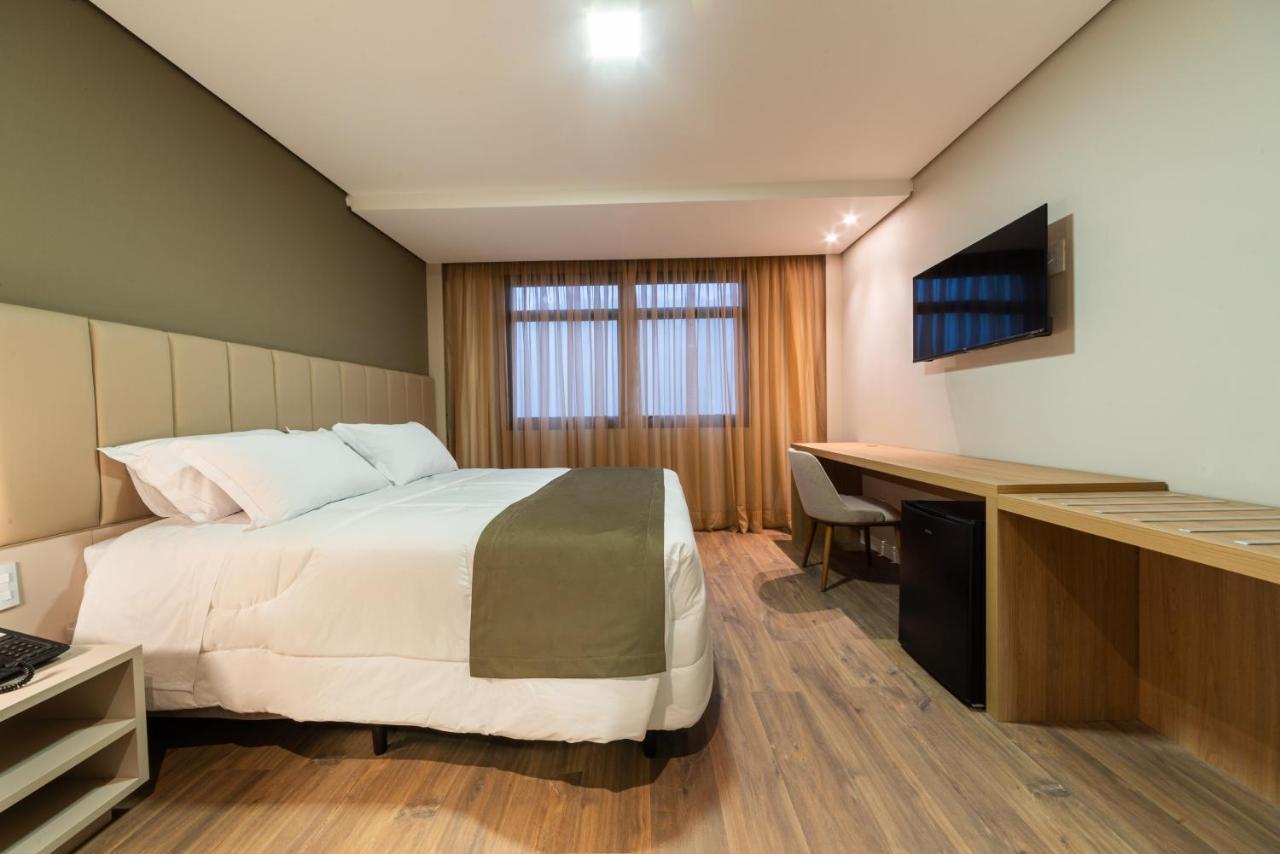 Quarto Luxo,1298629477:JPEG