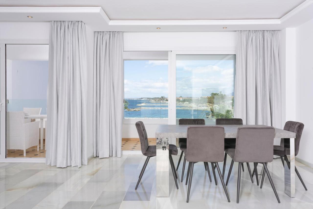 Deluxe Three-Bedroom Apartment Sea View Hot Tub