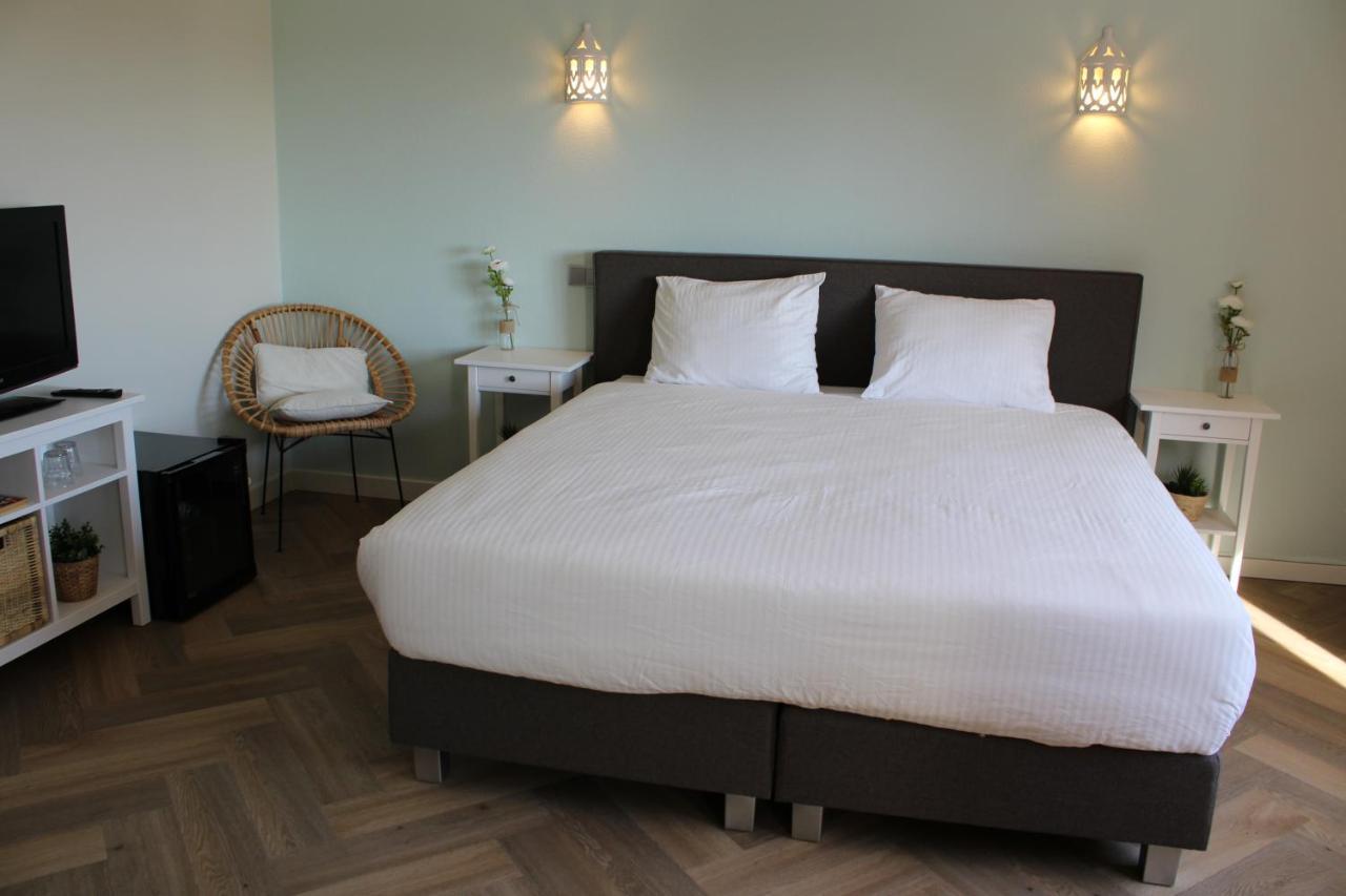 Deluxe Double or Twin Room Sea View