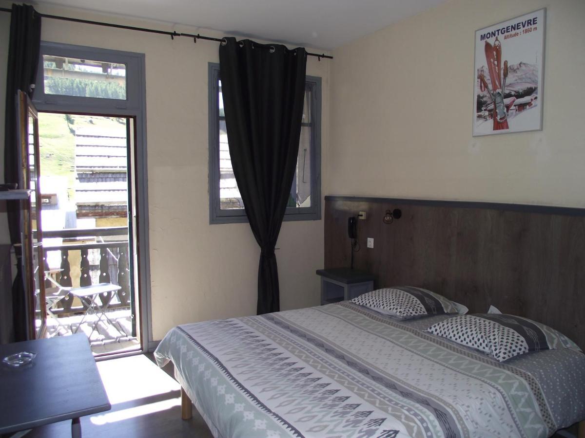 Double Room Mountain View South