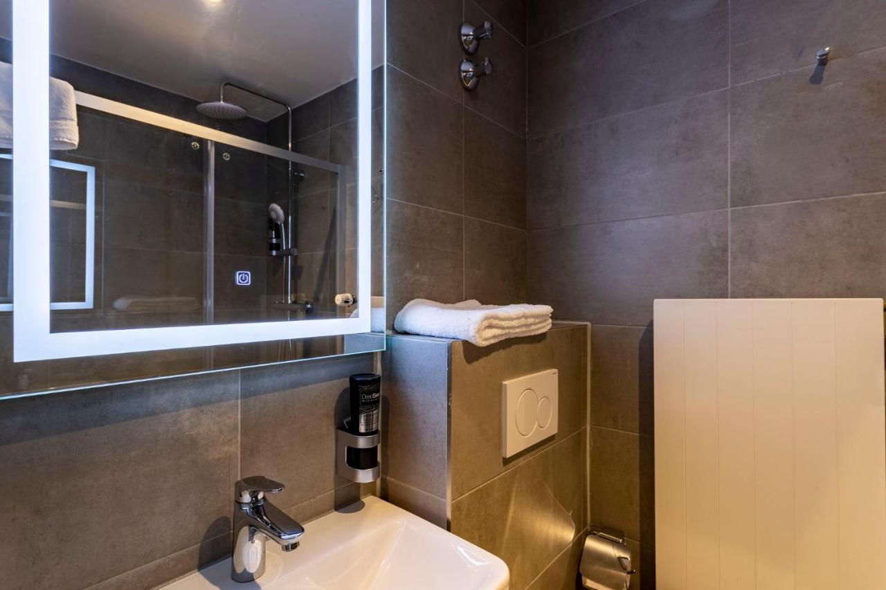 Doppelzimmer „Comfy Maxy" – teilweise mit Balkon
