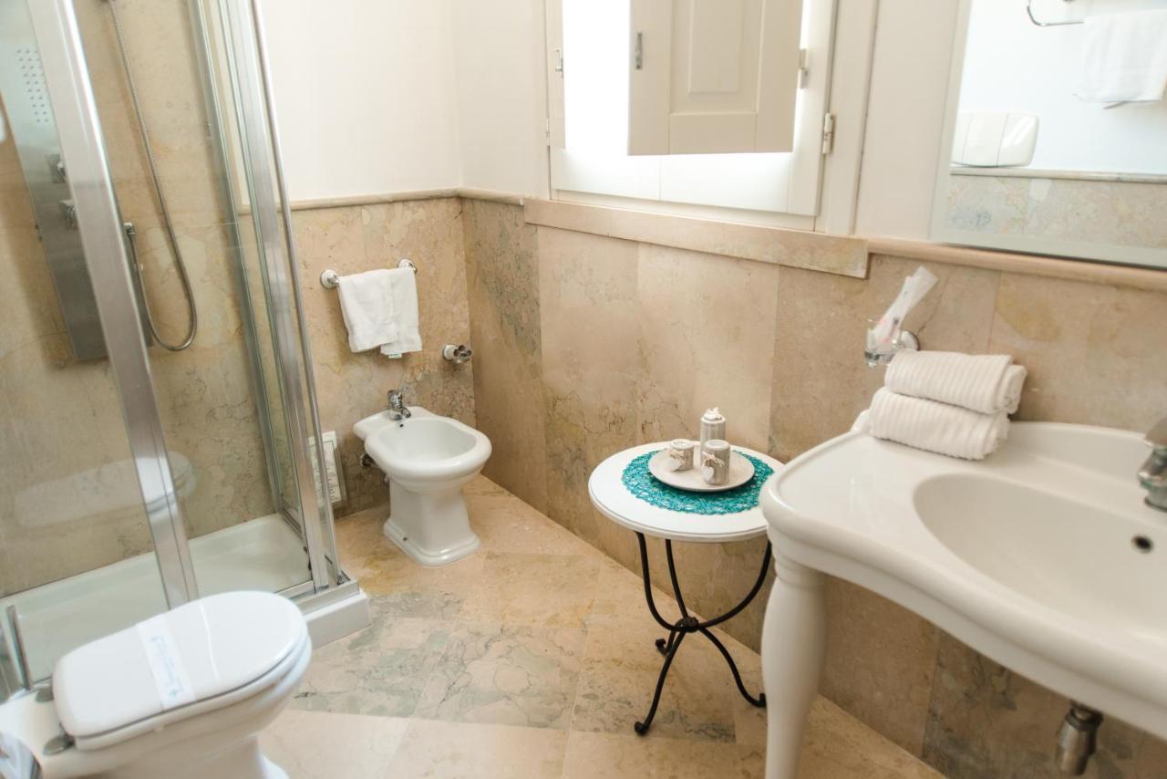 Deluxe Double Terrace Spa Bath