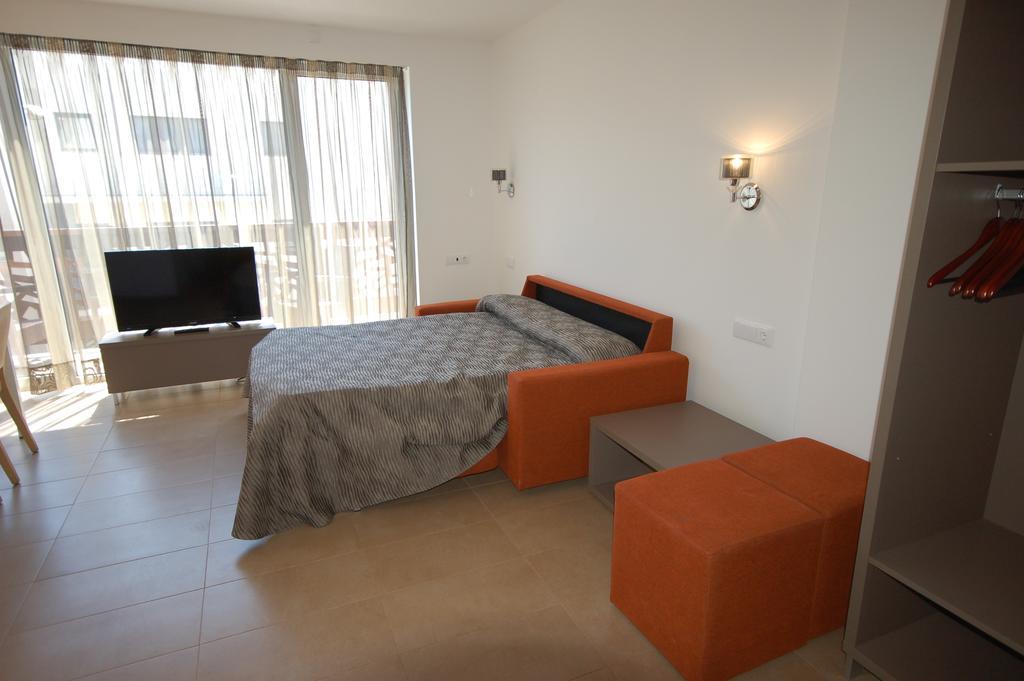 One-Bedroom Apartment Terrace