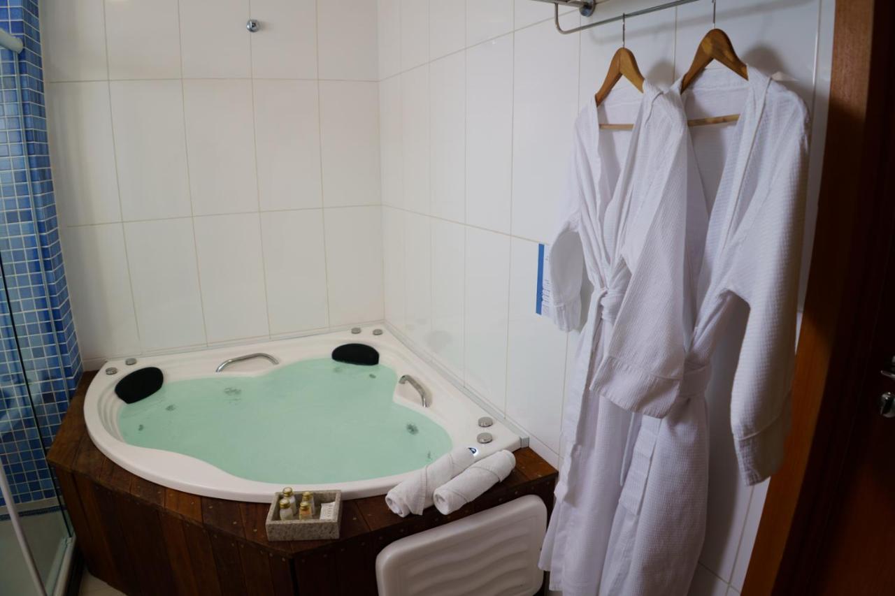 King Suite Spa Bath