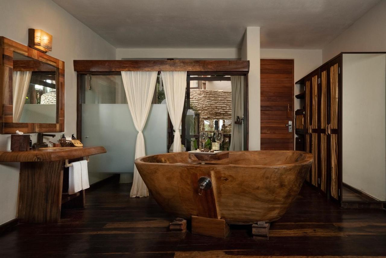 Jungle view Room 2 Full Beds 1st Floor
