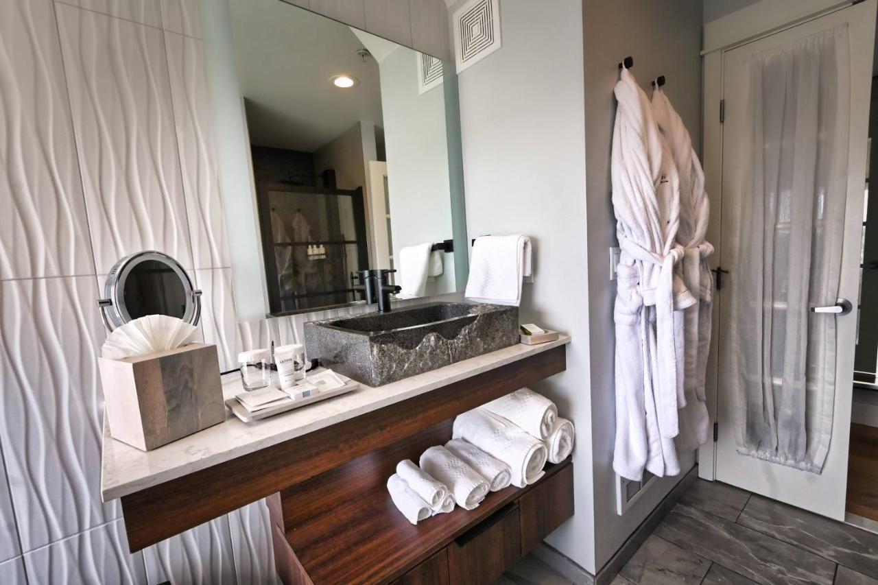 One-Bedroom Suite