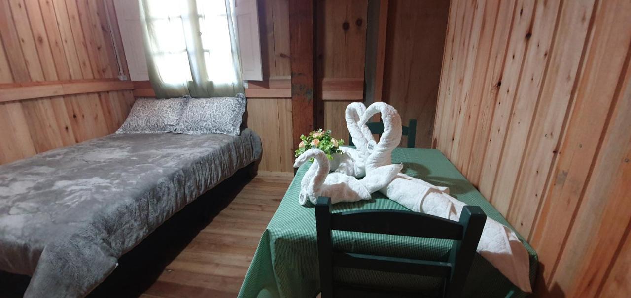 Quarto Deluxe com Cama de Casal ou 2 de Solteiro