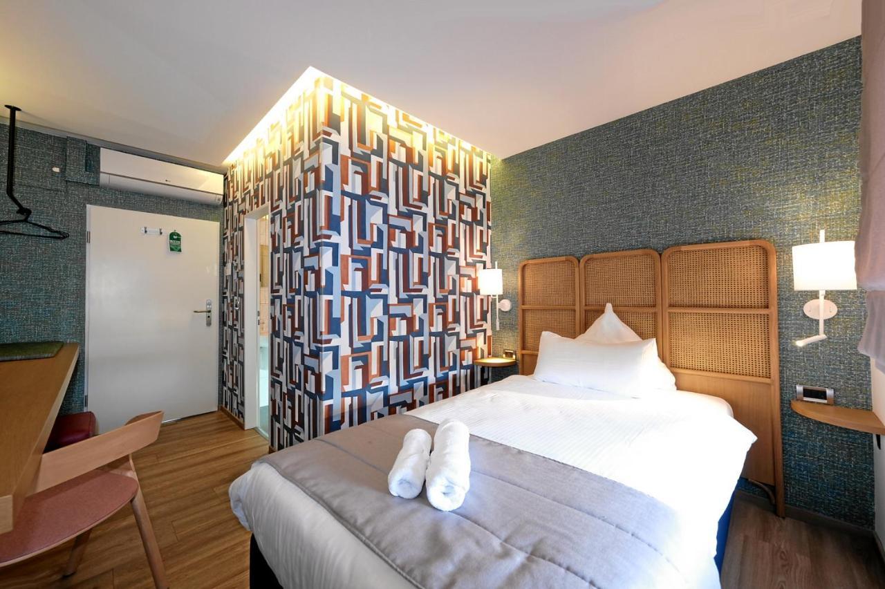 Standard Zimmer mit französischem Bett
