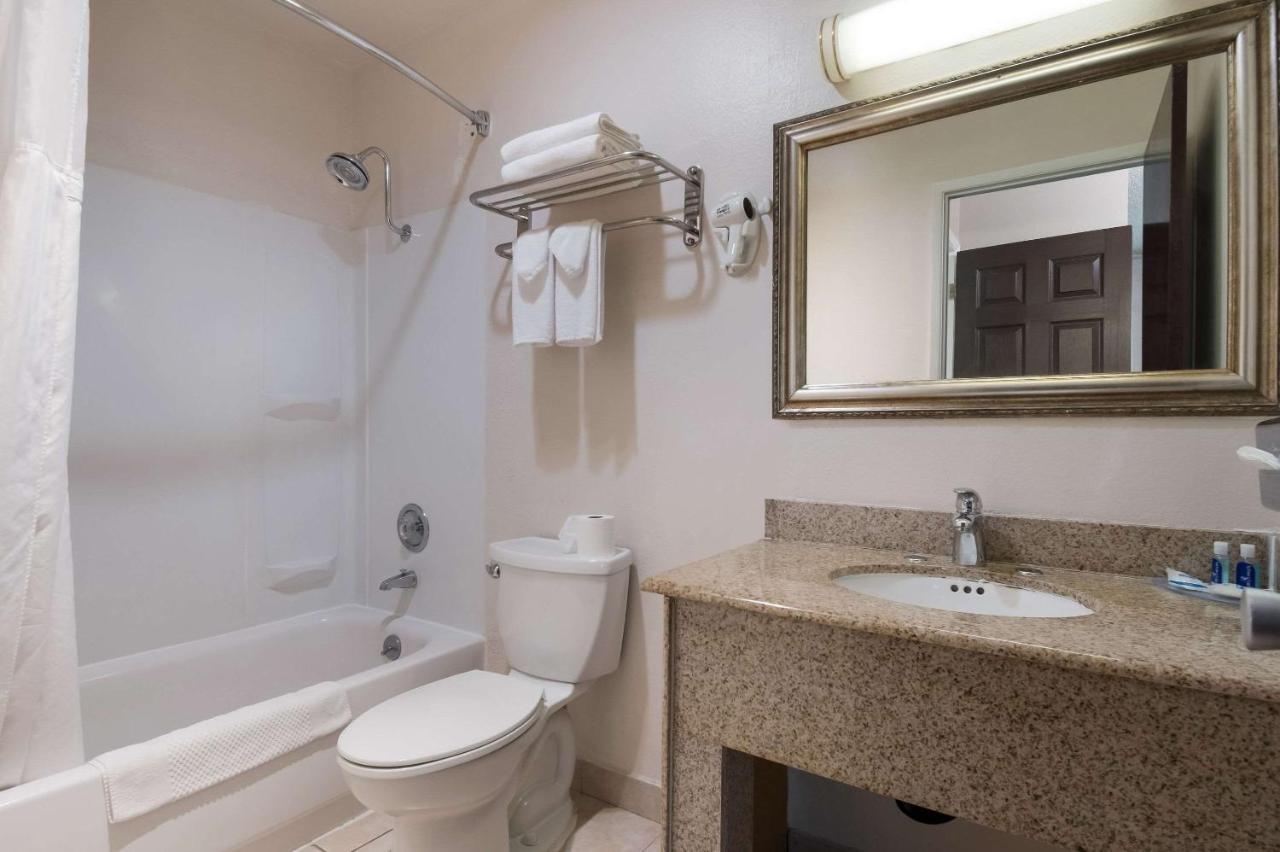 Efficiency King Family Suite - Non Smoking,1358134532:JPEG