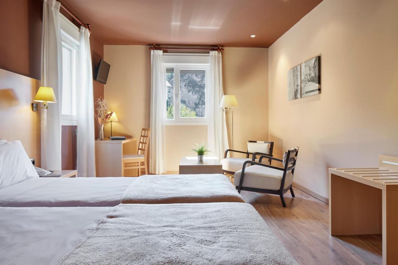 Basic Triple Room,1303804687:JPEG