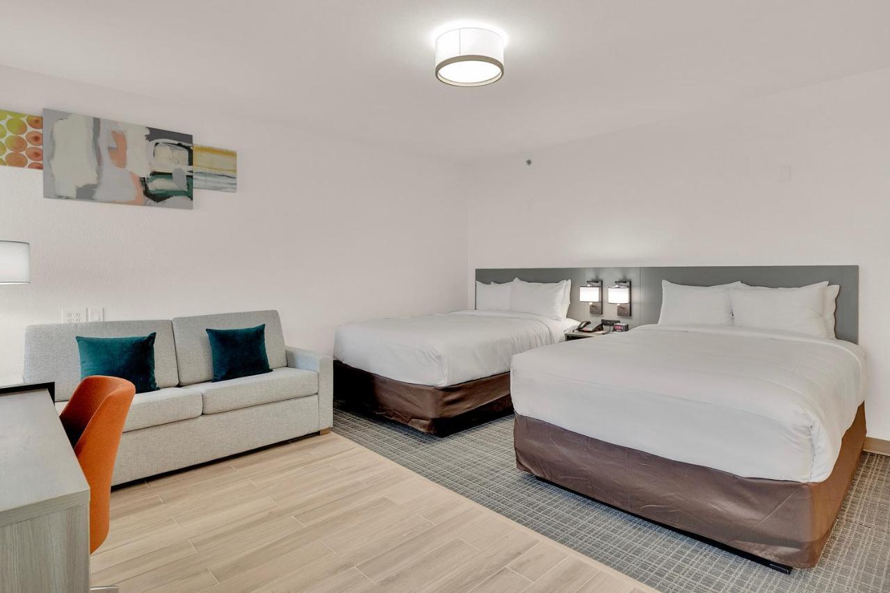 Quadruple Room Sofa bed Non Smoking