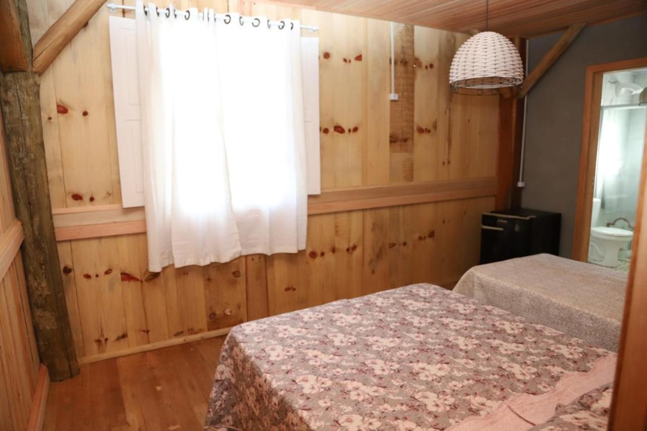 Quarto Duplo Deluxe com Cama Extra