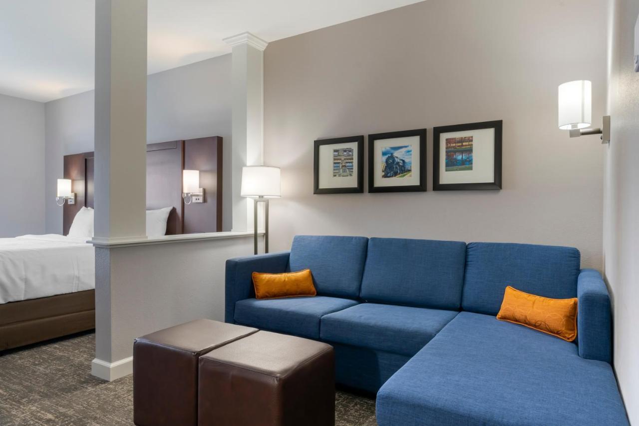 One Room Suite Sofa bed Disability Access or Non Smoking