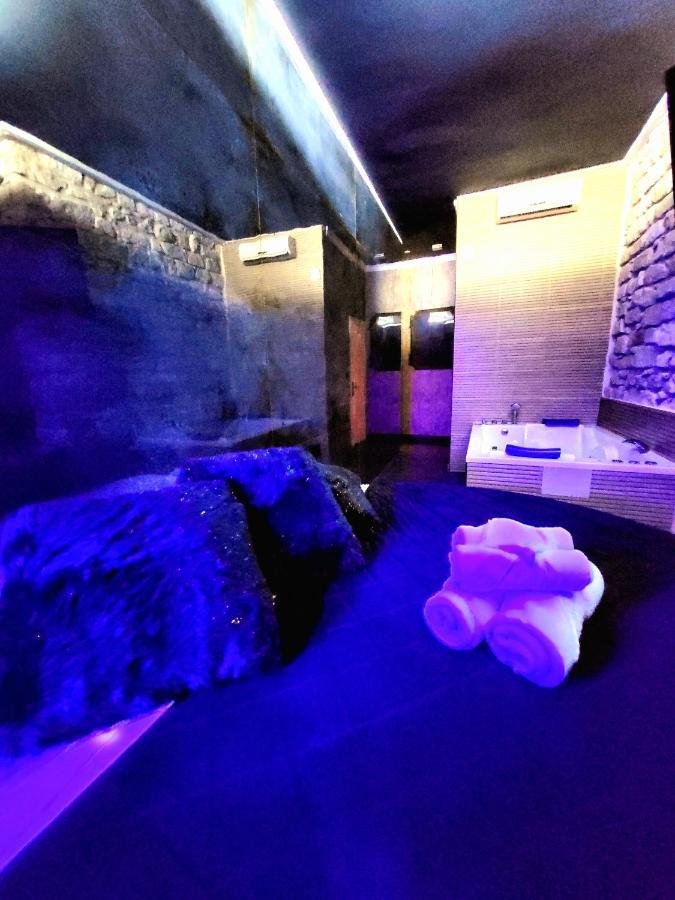Deluxe Double Room Bath