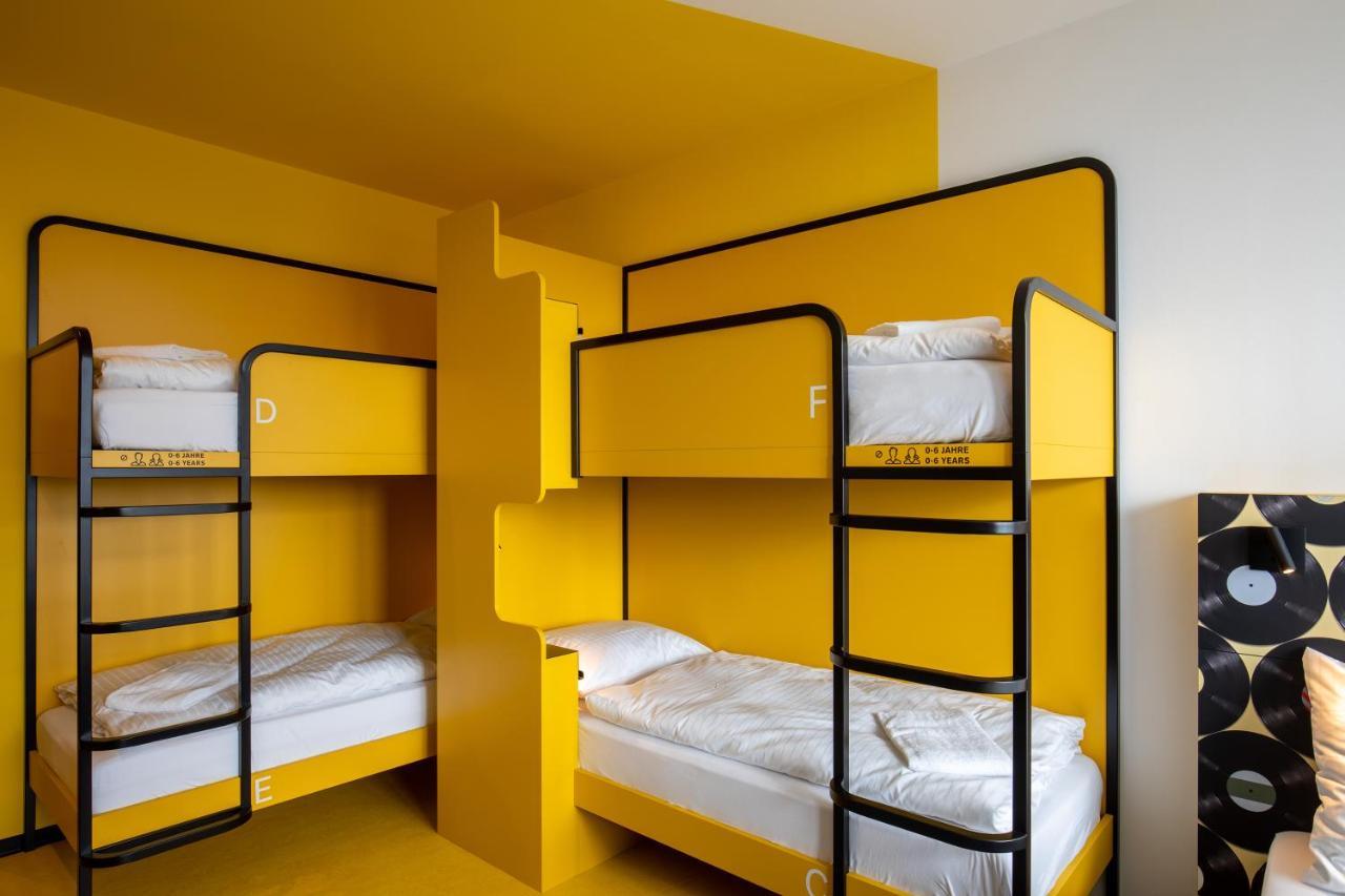 Bed 6-Bed Female Dormitory Room
