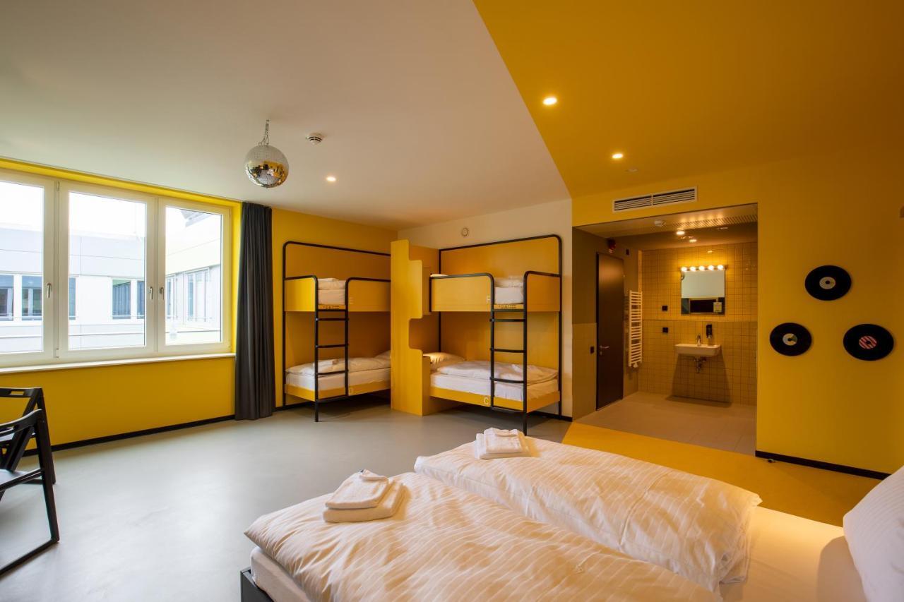 Bed 6-Bed Mixed Dormitory Room