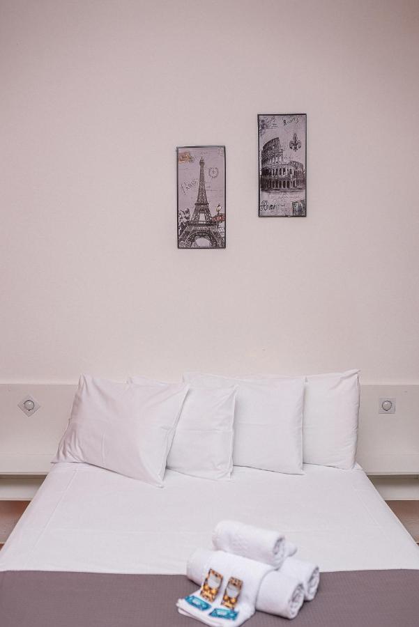 Large Single Room