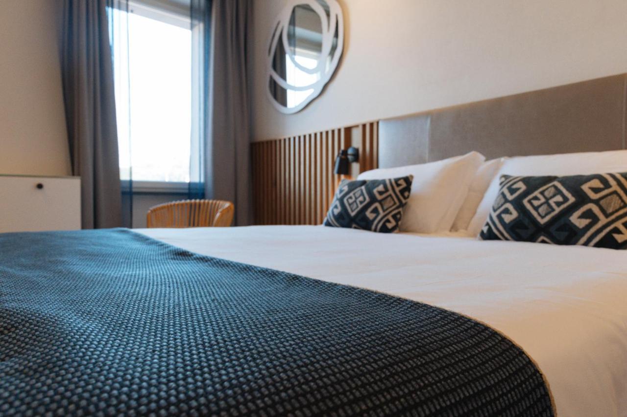 Large Double or Twin Room