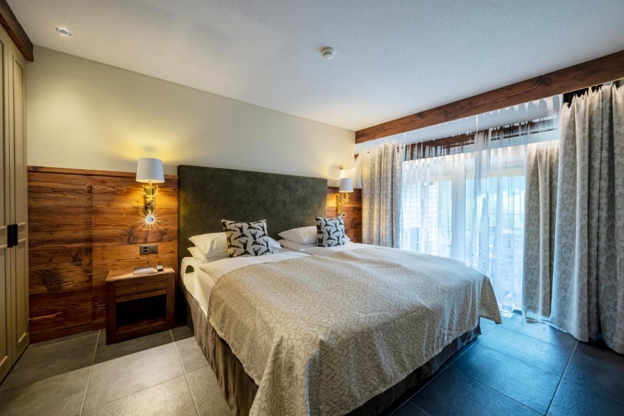 Superior One Bedroom Suite Eiger view