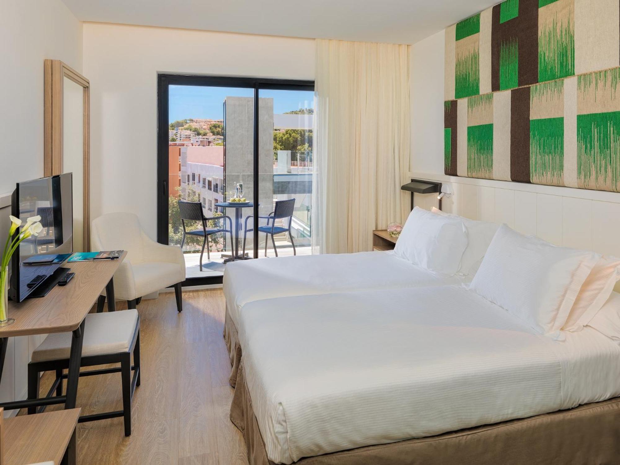 Superior Double Room Pool or Side Sea View