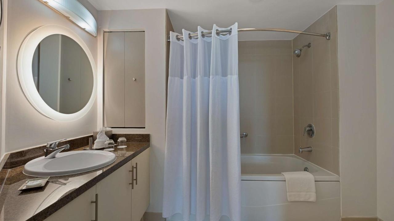 King Room with Bay View and Balcony,1307426614:JPEG